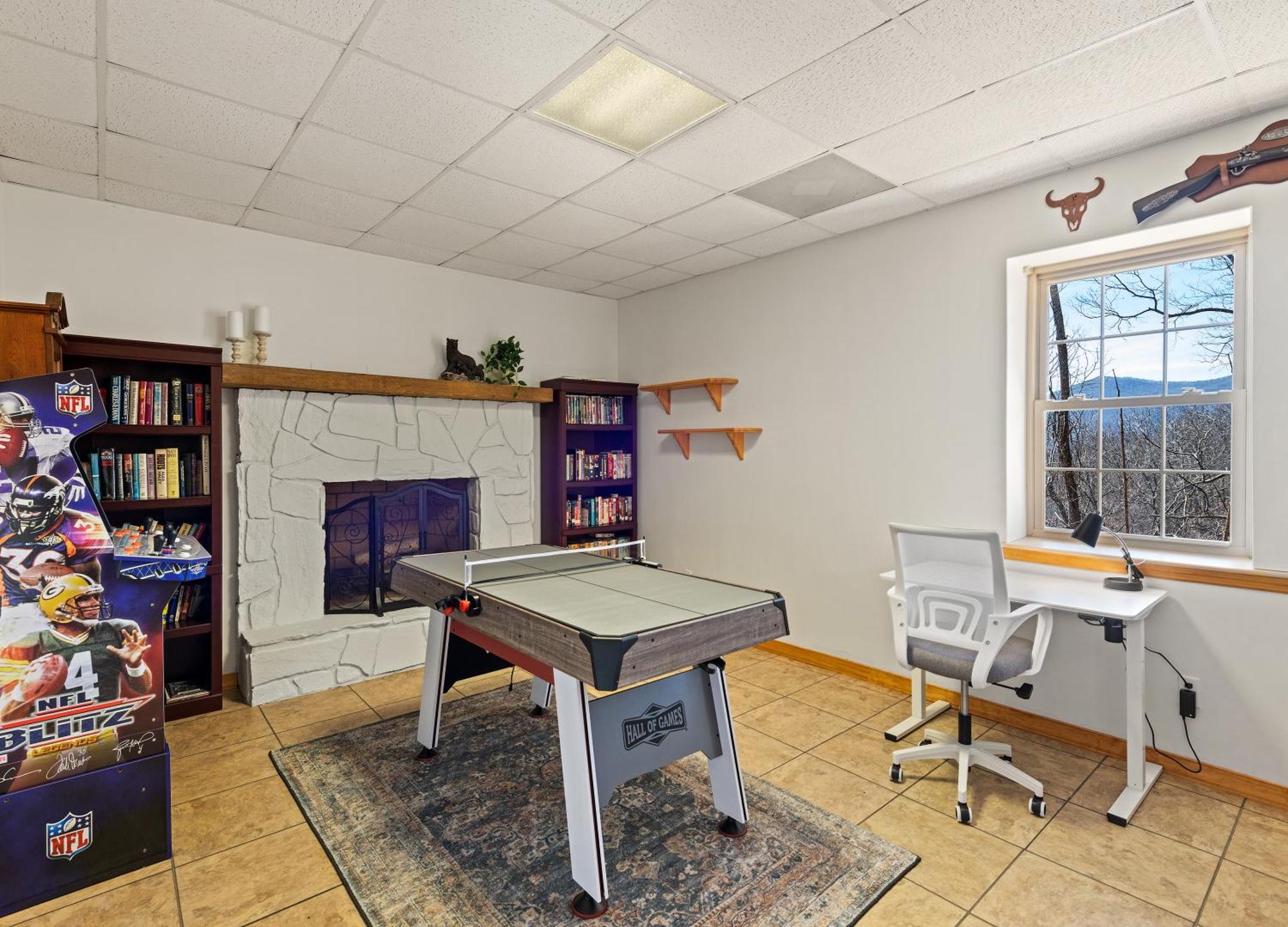 Maggie Valley Cabin With Beautiful Mountain Views, Hottub, Pet Friendly, Gameroom, Fireplace Екстер'єр фото