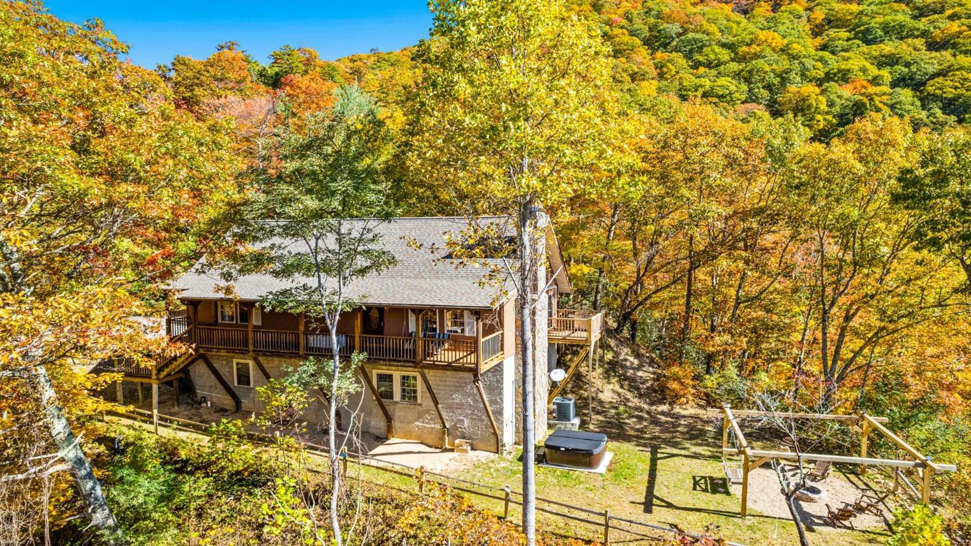Maggie Valley Cabin With Beautiful Mountain Views, Hottub, Pet Friendly, Gameroom, Fireplace Екстер'єр фото